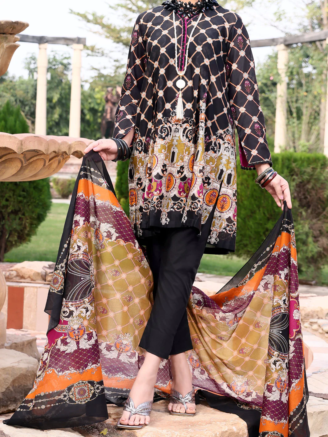 Black Lawn 3Pc Unstitched - ALP-3PS-925