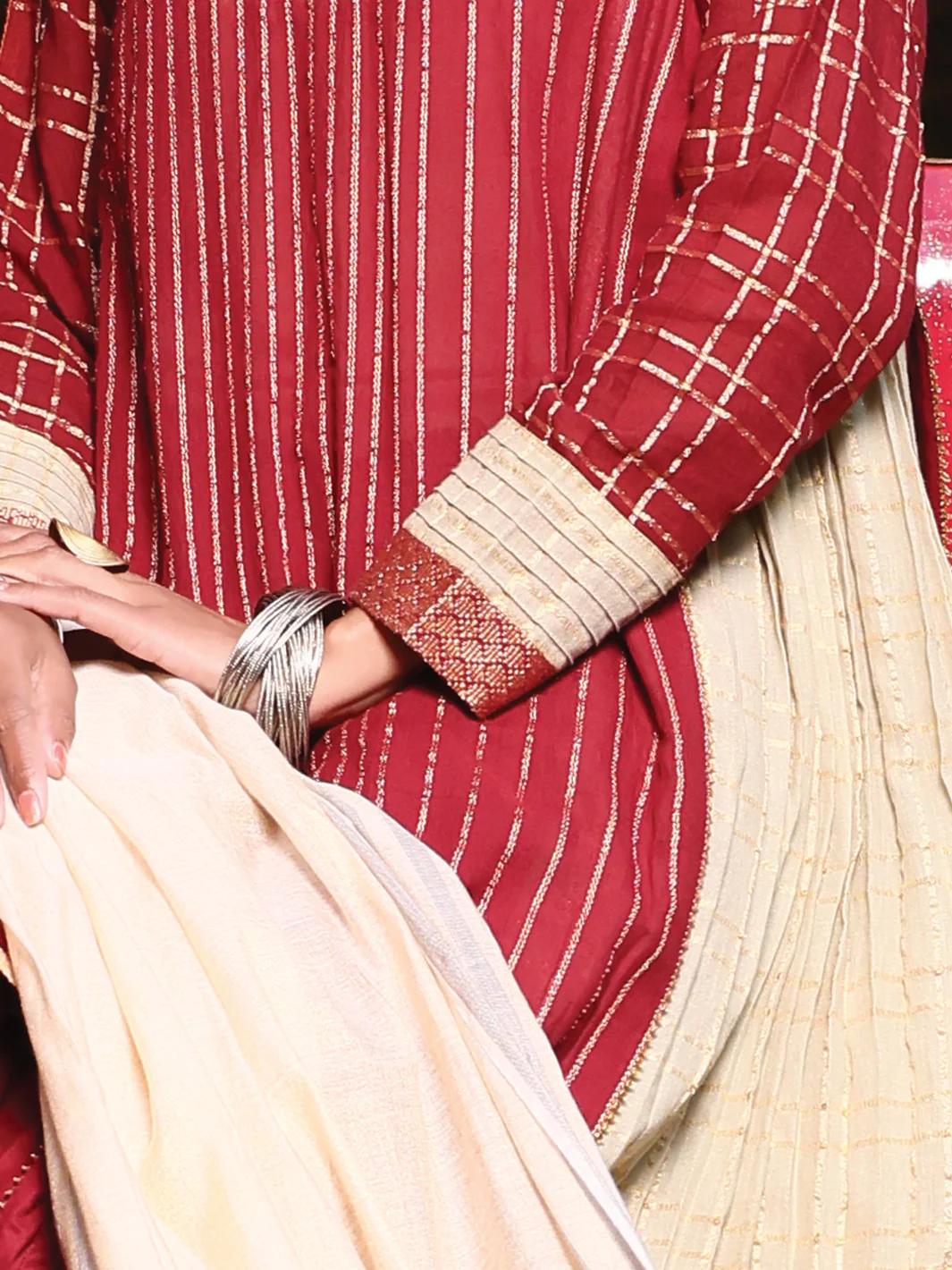 Maroon Jacquard 3Pc Stitched - ALP-3PS-950 - Image 3