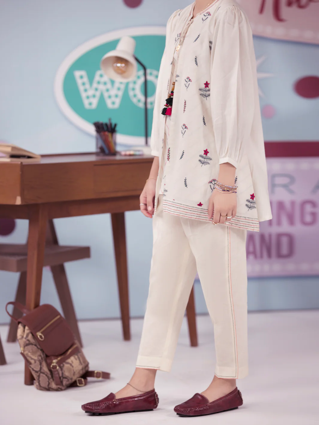 Off White Twill 2 Piece Stitched - ALT-2PS-LKS-1003 - Image 2