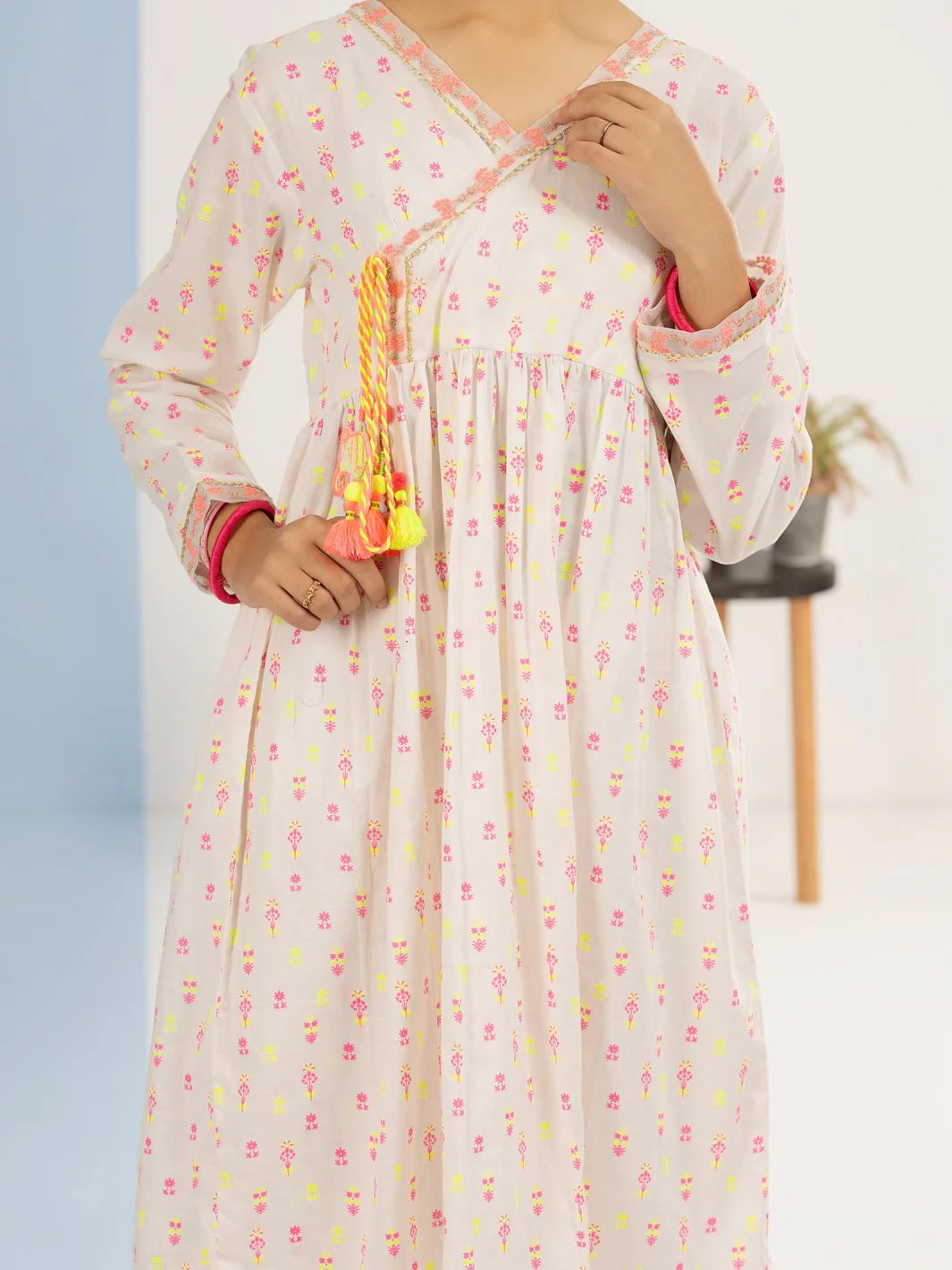 Light Pink Lawn 2 Piece Stitched - ALT-2PS-LKS-1116 - Image 3
