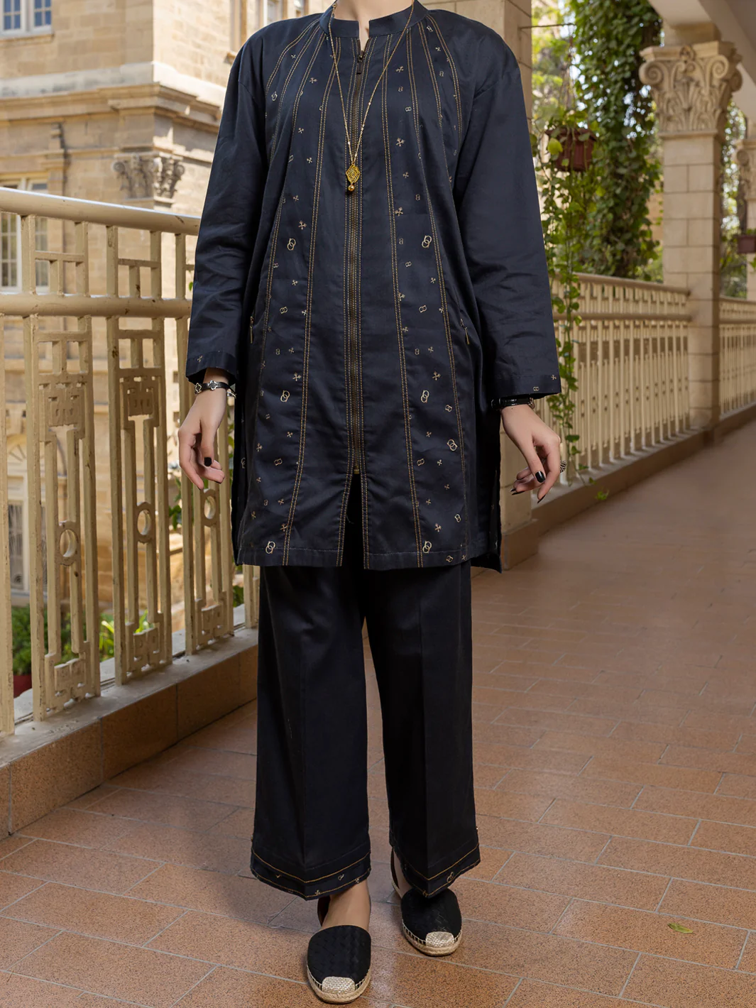Black 2Pc Stitched - AWP-2PS-LKS-388 - Image 3
