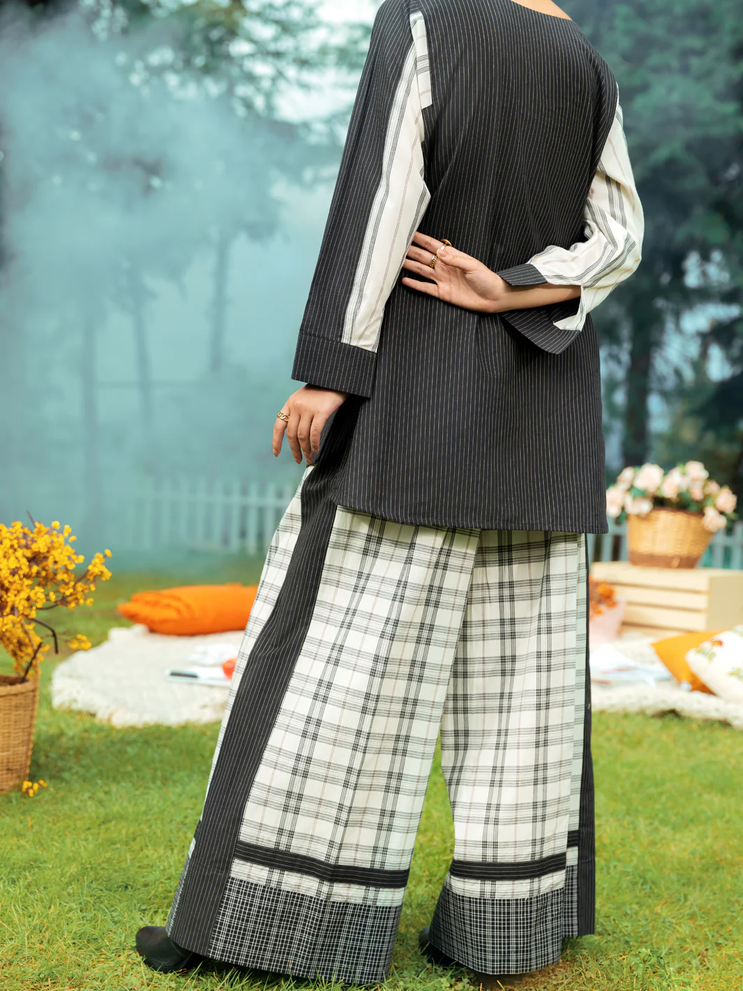 Black & White 2Pc Stitched - AWP-2PS-LKS-595 - Image 2