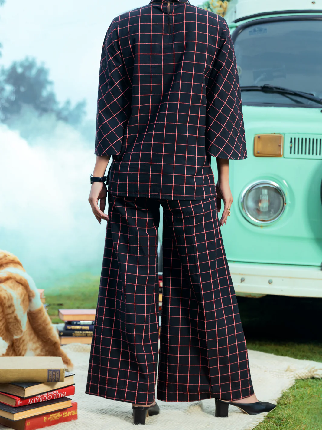 Black 2Pc Stitched - AWP-2PS-LKS-598 - Image 3