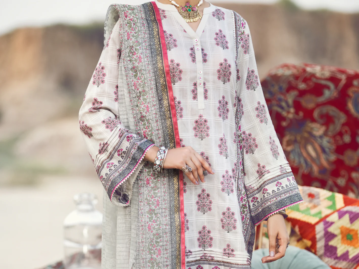 Light Grey Jacquard 3Pc Stitched - AWP-3PS-336 - Image 2