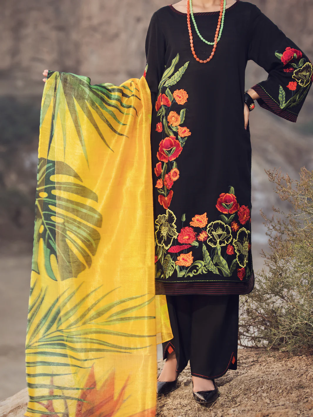 Black Khaddar 3Pc Stitched - AWP-3PS-349