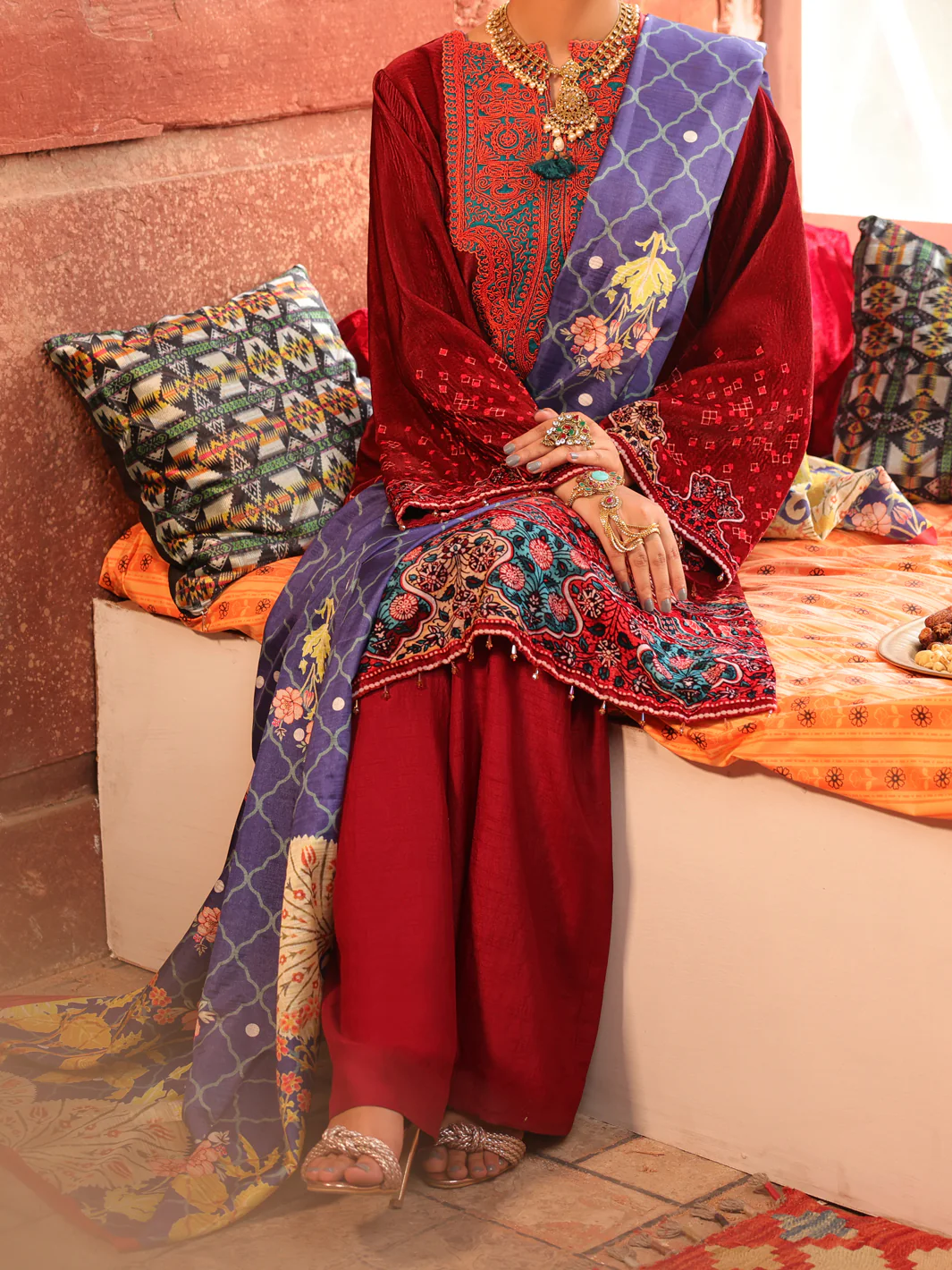 Maroon Velvet 3Pc Stitched - AWP-3PS-444 - Image 4