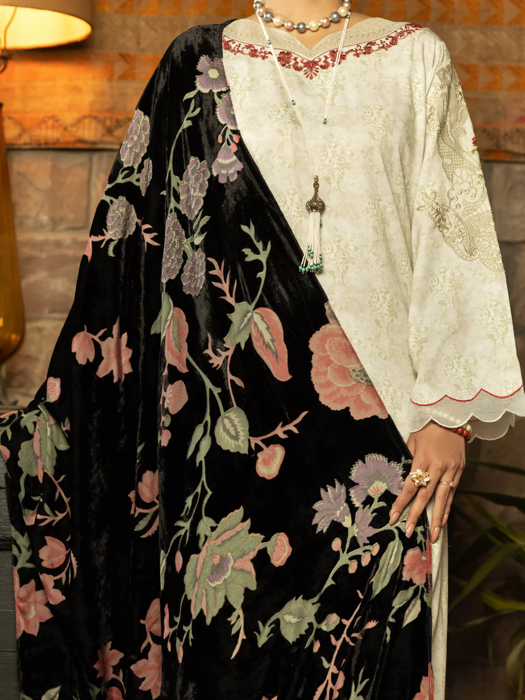 Beige Viscose Twill 3Pc Stitched - AWP-3PS-539 - Image 4