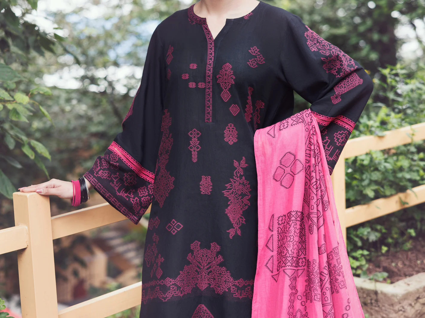 Black Jacquard 3Pc Stitched - AWP-3PS-750 - Image 3