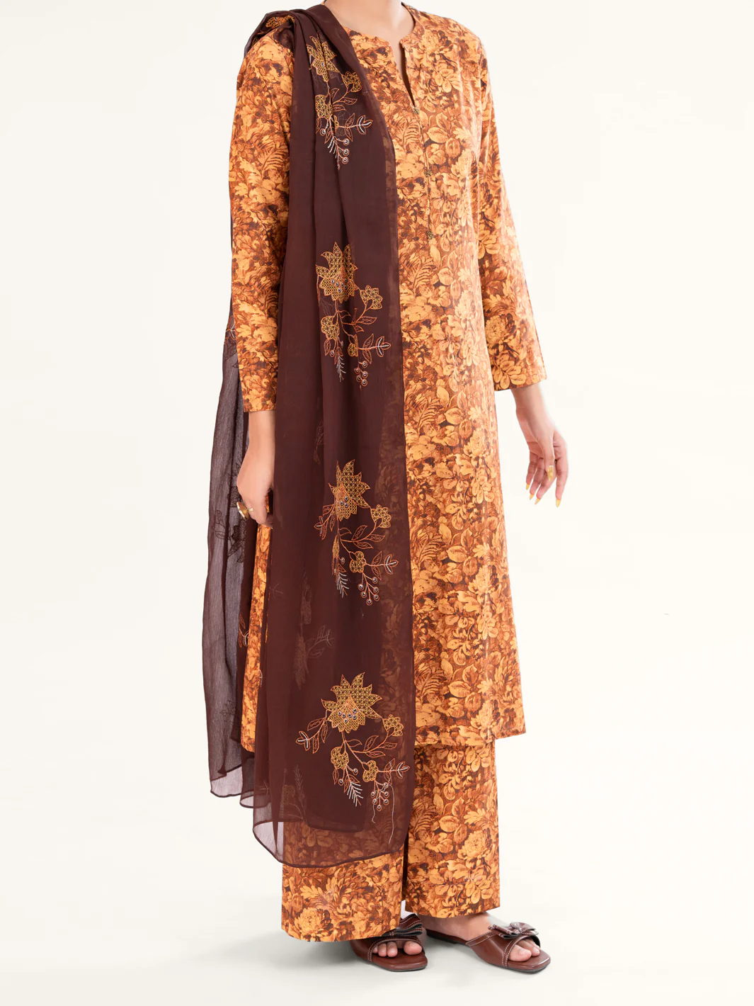 Brown Lawn 3Pc Stitched - AWP-3PS-862 - Image 5