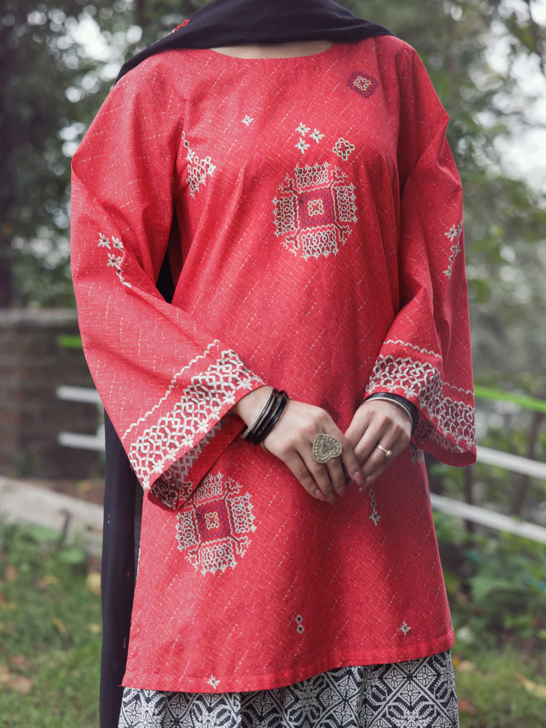 Red Cambric 3Pc Stitched - AWP-3PS-868 - Image 2