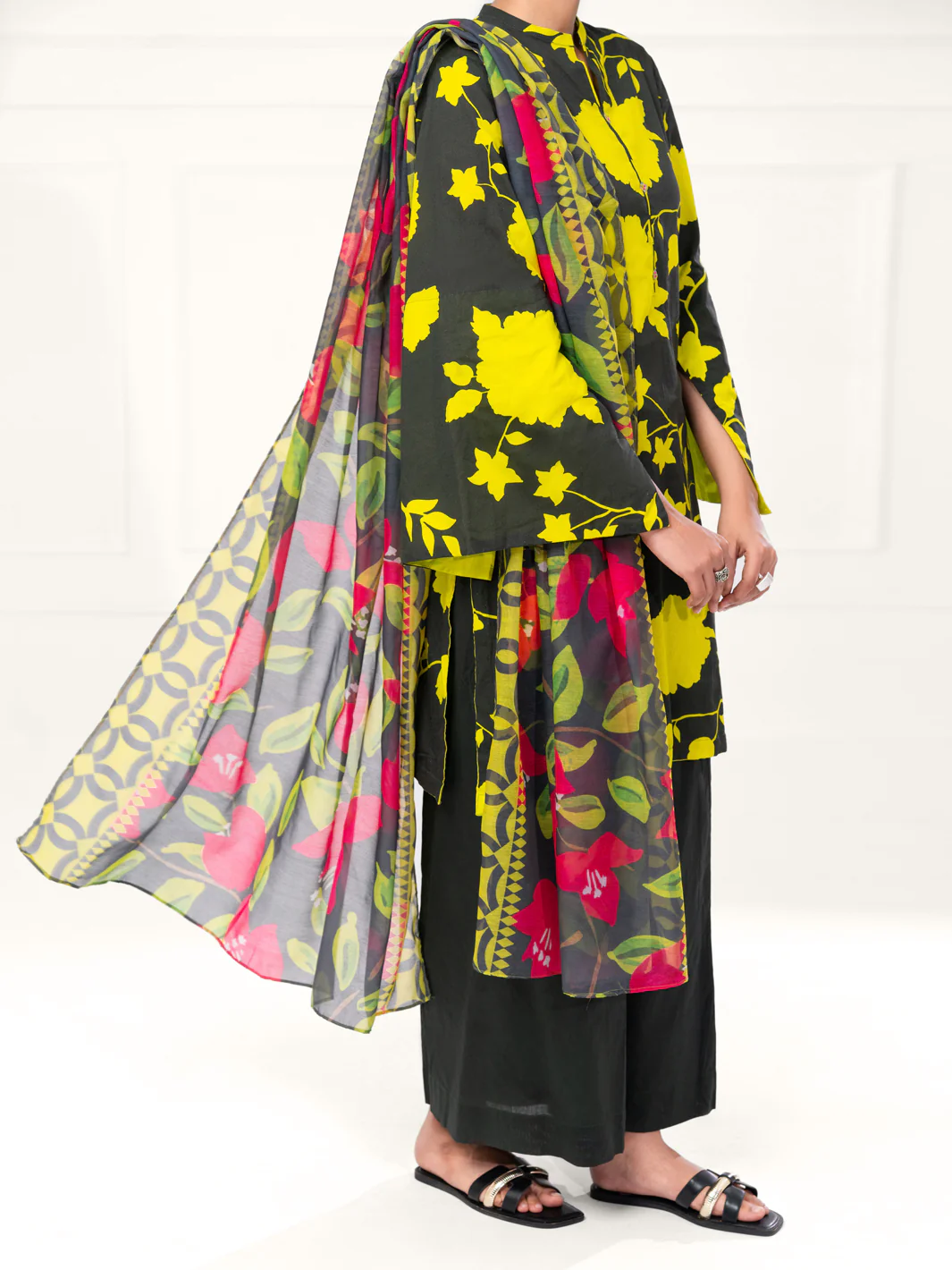 Black Cambric 3Pc Unstitched - AWP-3PS-872 - Image 5