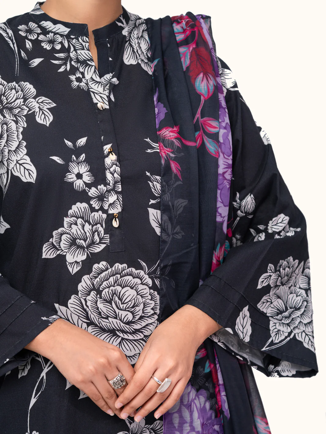 Black Cambric 3Pc Unstitched - AWP-3PS-873 - Image 4