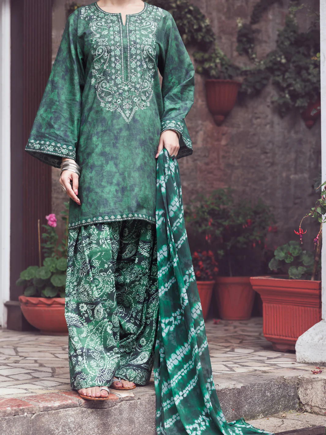 Green Cambric 3Pc Stitched - AWP-3PS-887 - Image 3