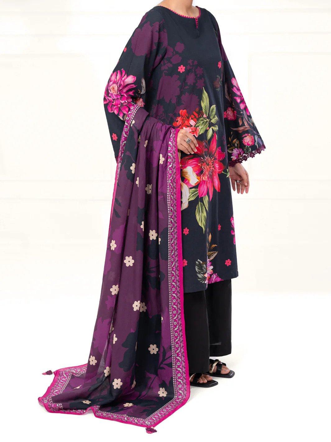 Black Cambric 3Pc Unstitched - AWP-3PS-893 - Image 4