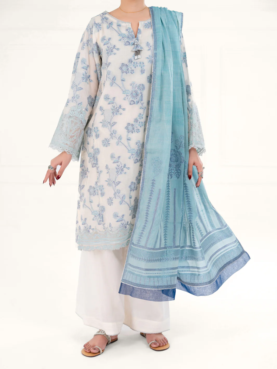 Off White Jacquard 3Pc Unstitched - AWP-3PS-928 - Image 4