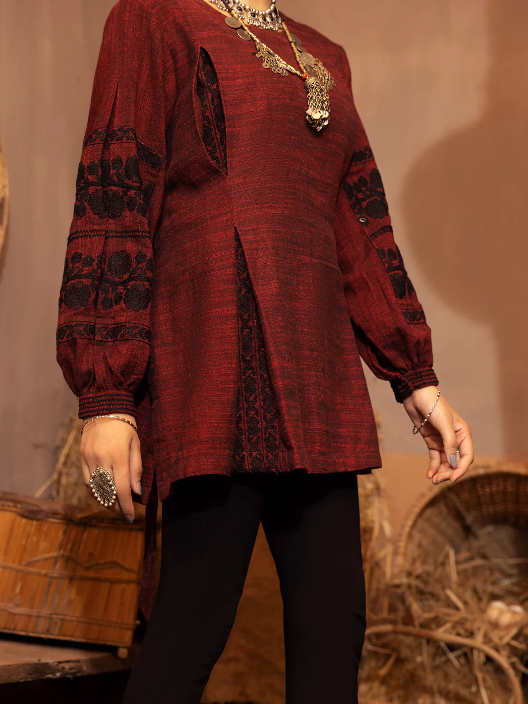 Maroon Yarn-Dyed Two Tone Tunic - AWP-LK-482 - Image 3