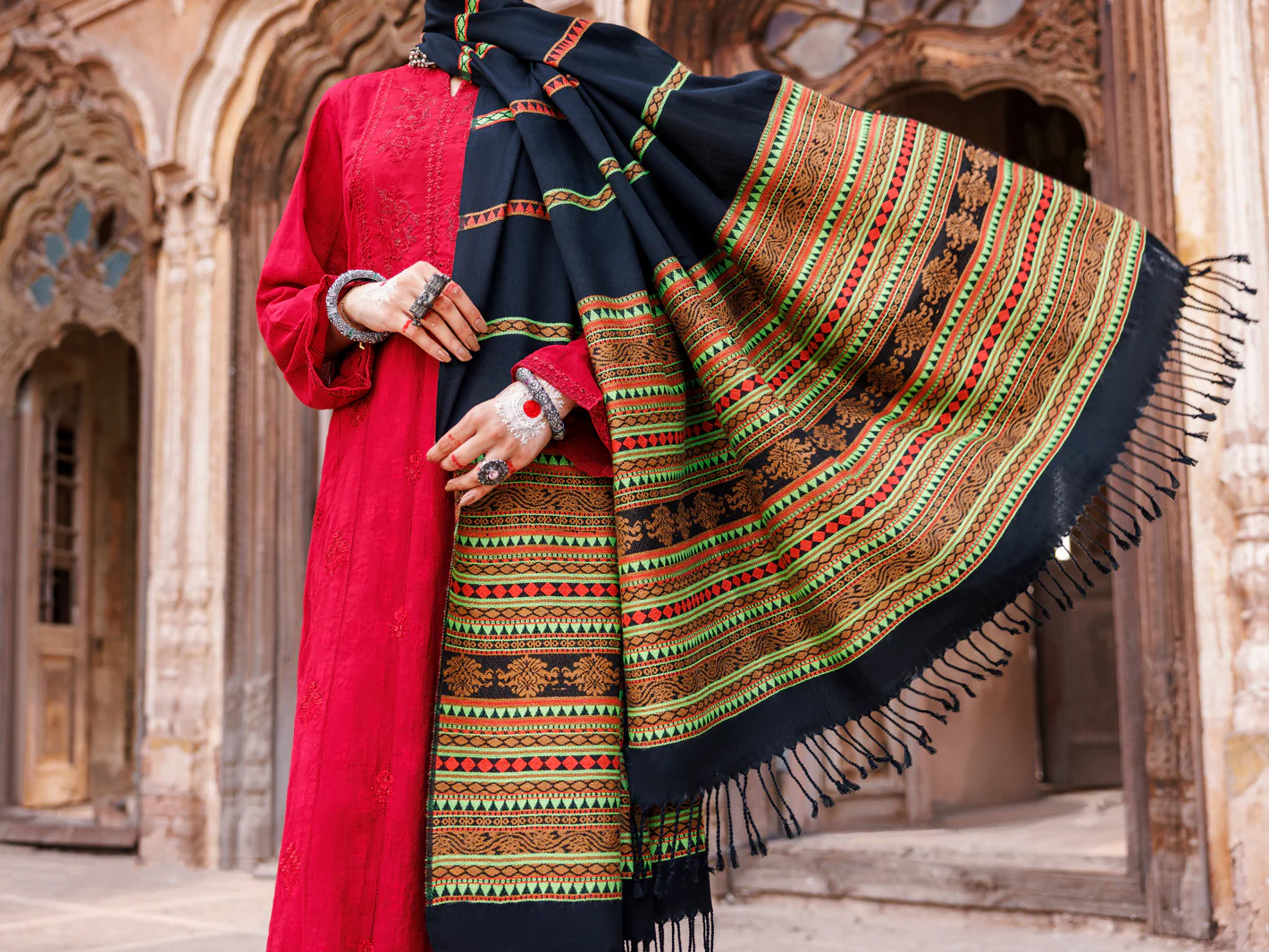 Black Yarn Dyed Shawl - AWP-ST-728 - Image 2
