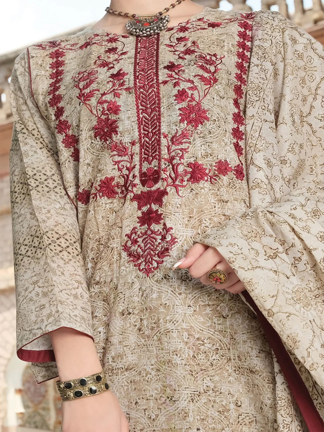 Beige Lawn 3Pc Stitched - ALP-750 - Image 3