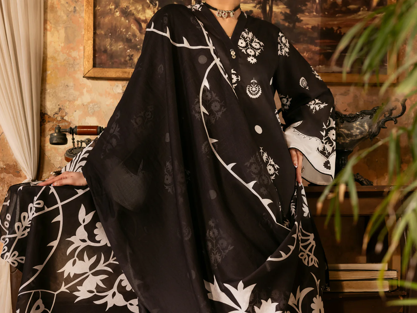 Black Cotton Lawn Unstitched 3PC - ALP-3PS-2711 - Image 4