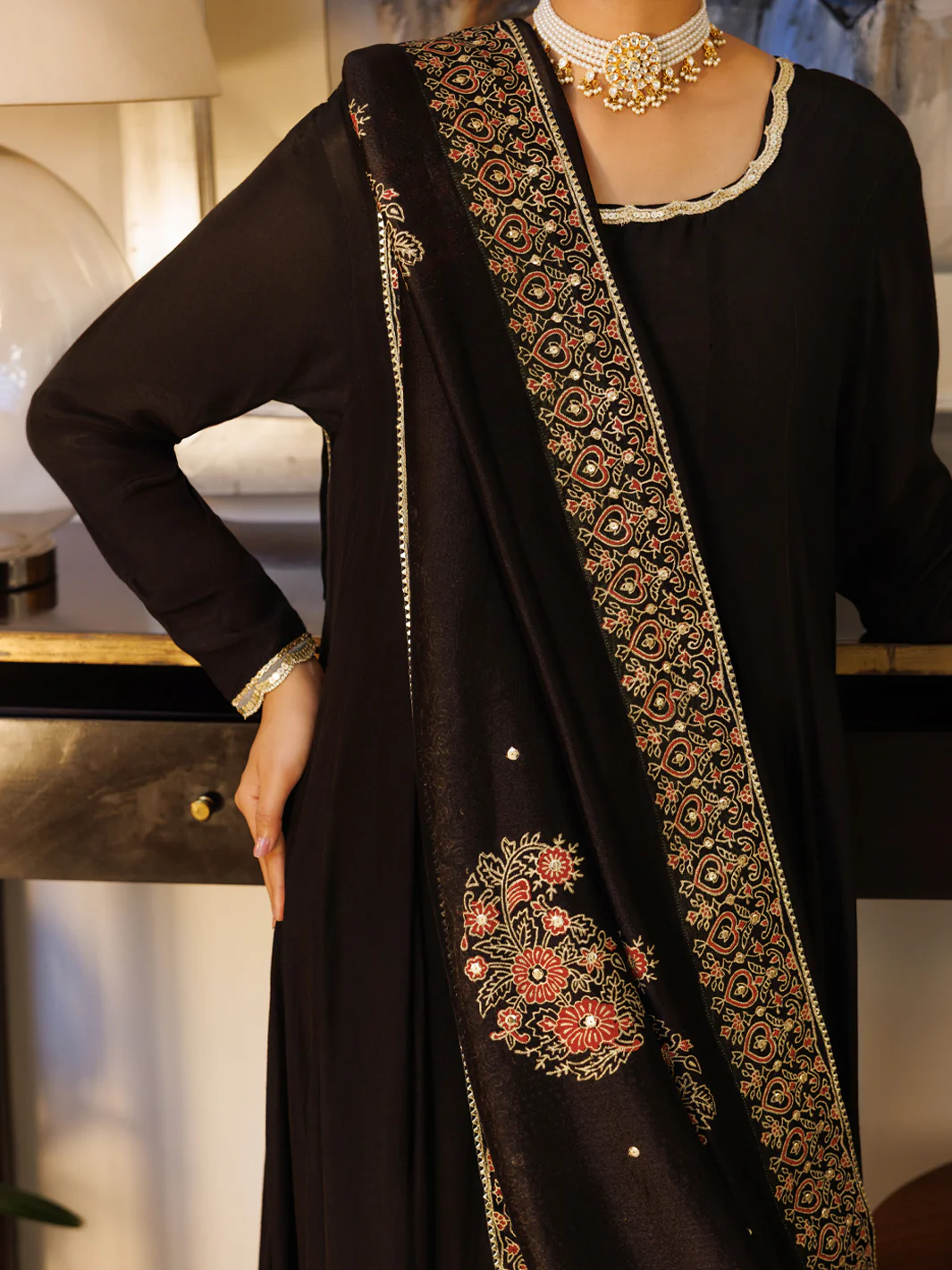 Black Sheesha Silk Formal 3Pc Stitched - AL-3PS-LS-625 - Image 3