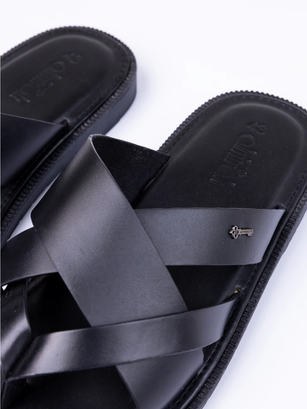 Black Slippers - AL-MFW-SNDL-003 - Image 3