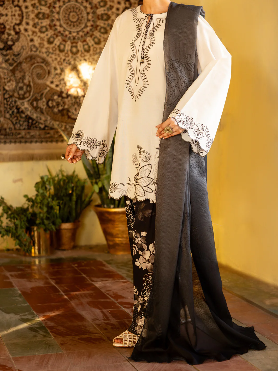 Black White Cambric Stitched 3Pc - ALP-3PS-2638 - Image 5