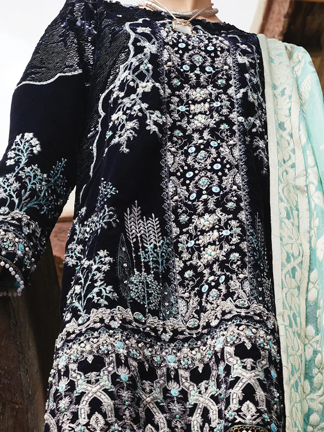 Blue Velvet 3 Piece Formal Suit - LS-270 - Image 2
