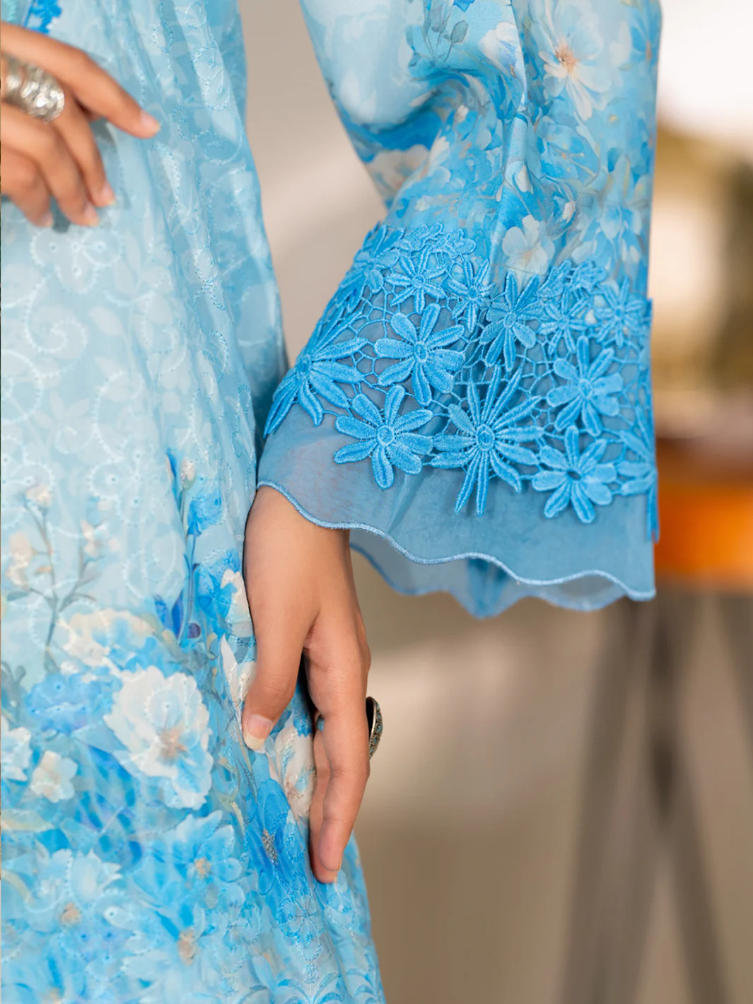 Ice Blue Silk Lawn Unstitched 3PC - ALP-3PS-2415 - Image 4