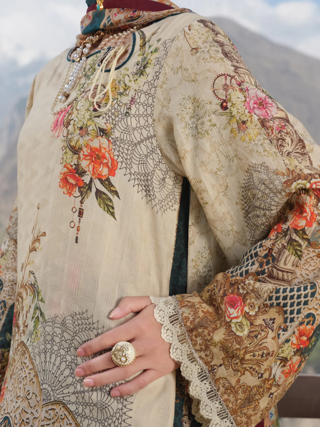 Ivory Jacquard 3Pc Stitched - AWP-221 - Image 3