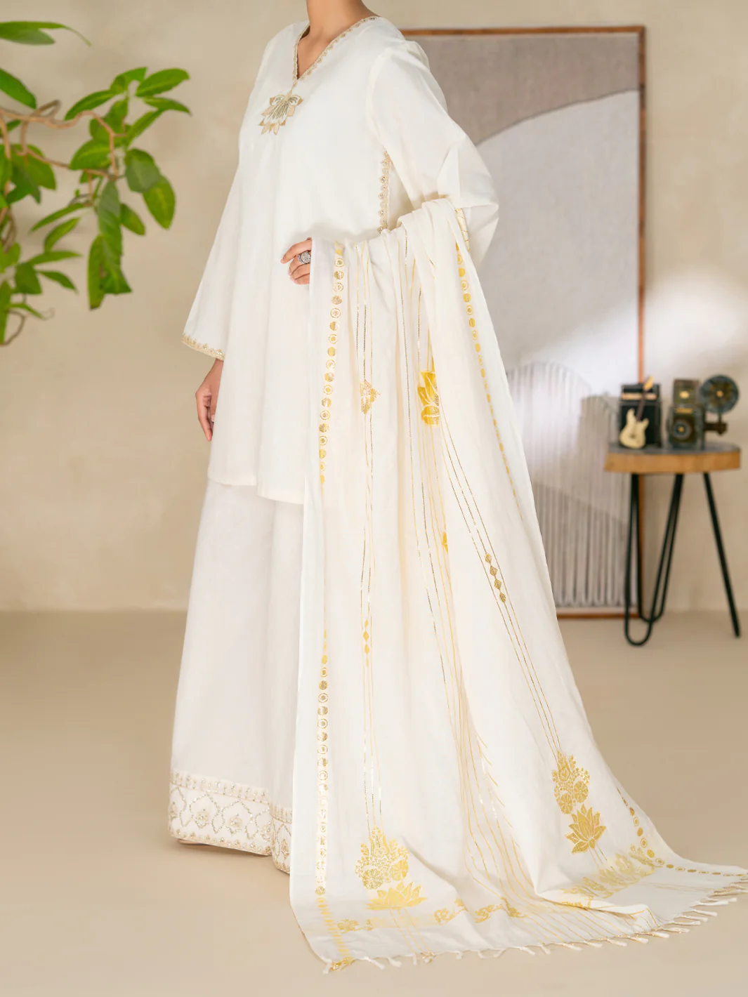 Off White Yarn Dyed Lurex Stitched 3Pc - ALP-3PS-2616 - Image 4