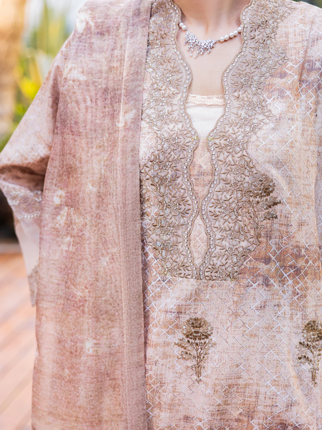 Skin Silk Lawn Stitched 3PC - ALP-SS-3PS-2647 - Image 4