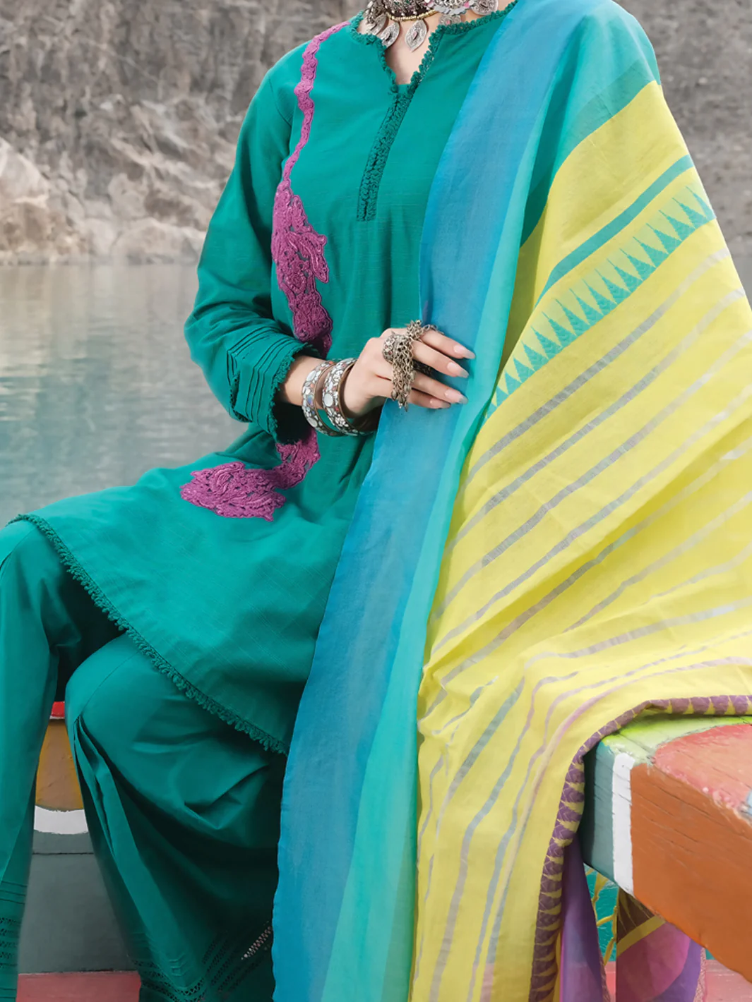 Turquoise Khaddar 3Pc Stitched - AWP-229 - Image 2