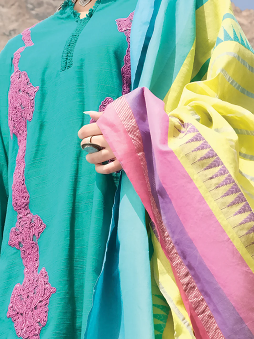 Turquoise Khaddar 3Pc Stitched - AWP-229 - Image 3
