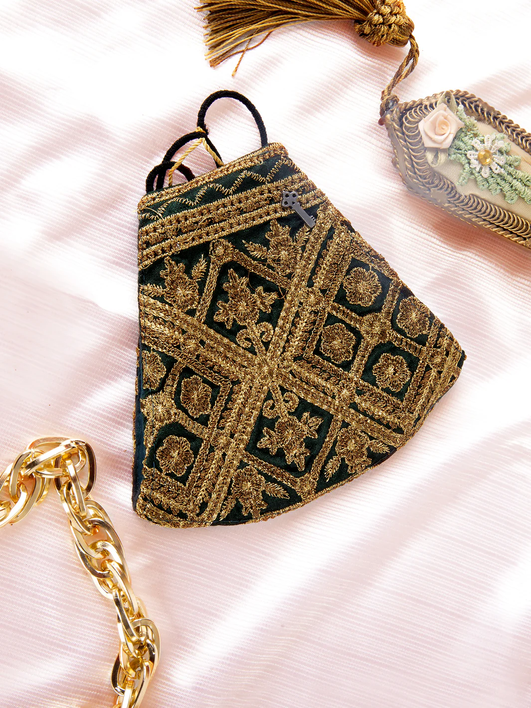 Embroidered Women Face Mask - AL-LFM-001C